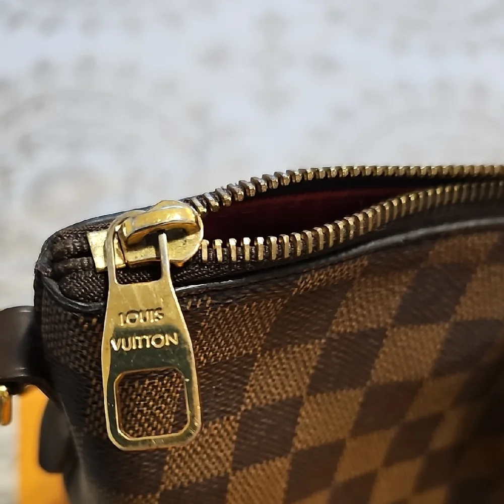Authentic Louis Vuitton Siena GM Tote - Picture 5 of 9